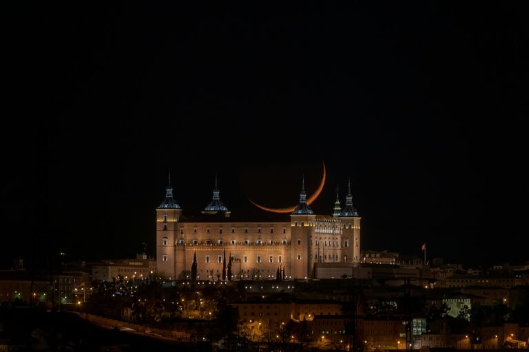 Qué hacer en Toledo de noche: planes y recomendaciones